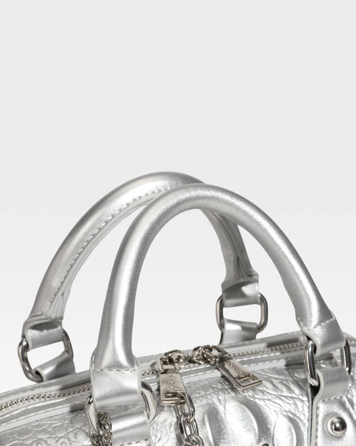 Statement Baddie Purse in Silver - Image 7