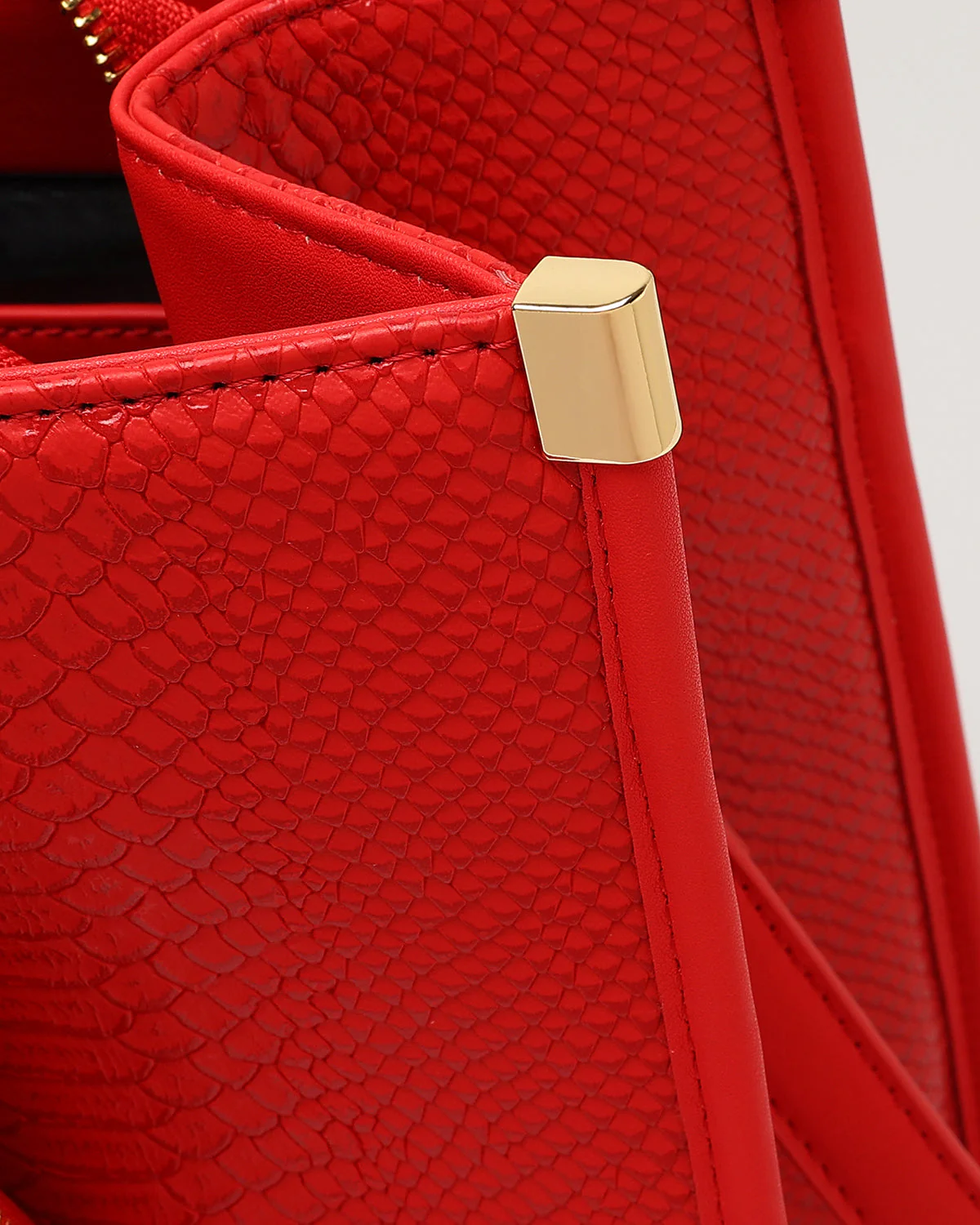 Signature City Tote Bag in Red - Image 9
