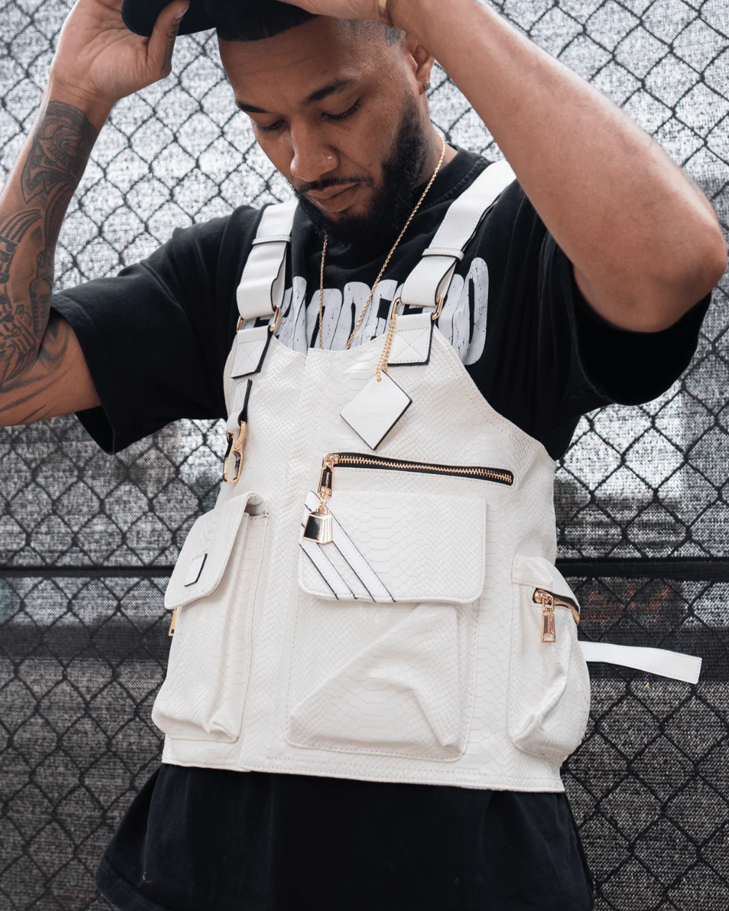 Signature Tactical Vest in White - Image 3