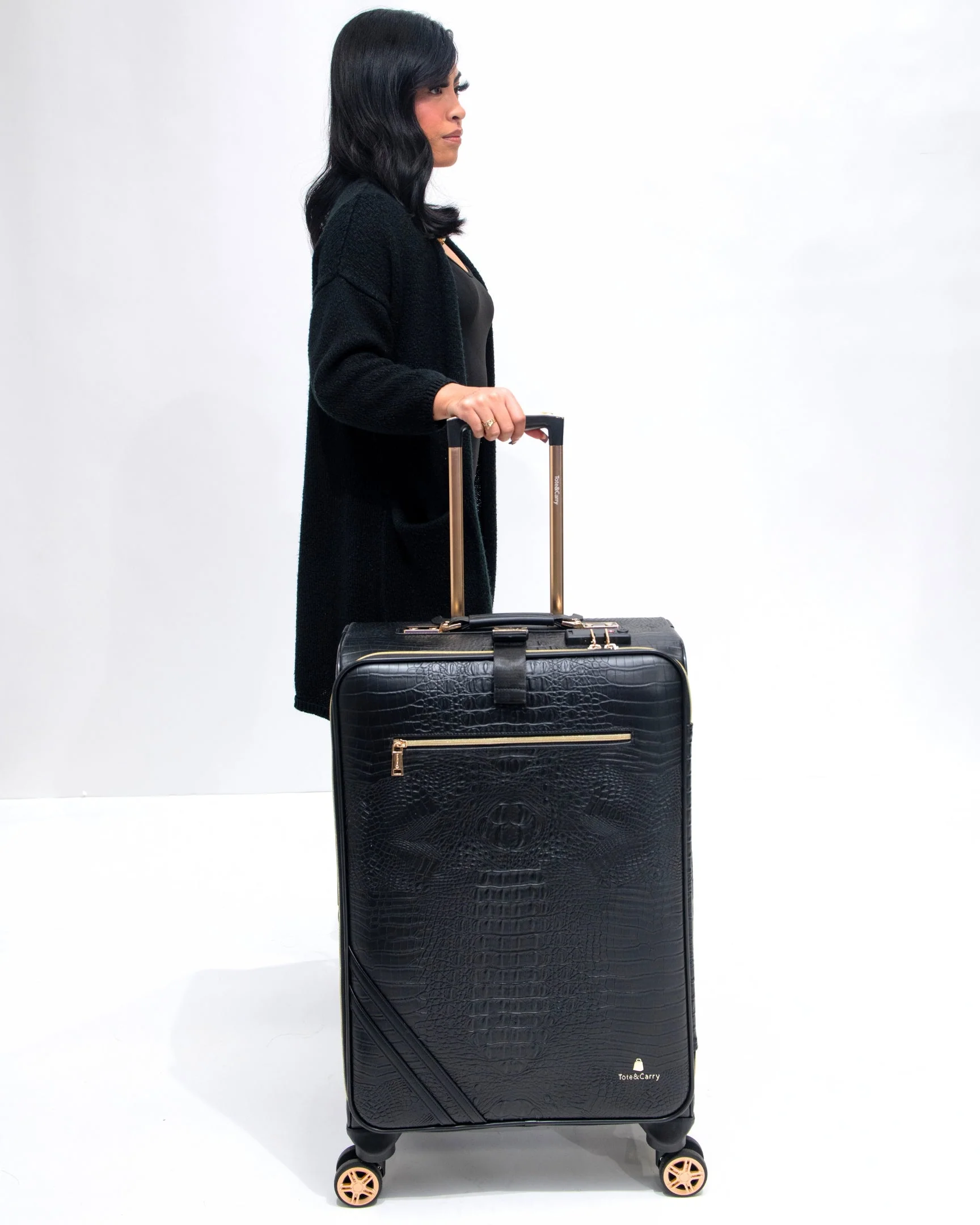 Statement 2-Piece Luggage Set in Black - Image 8