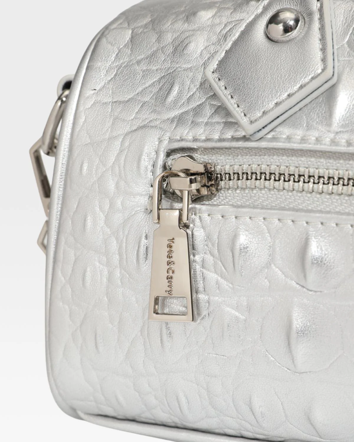 Statement Baddie Purse in Silver - Image 9