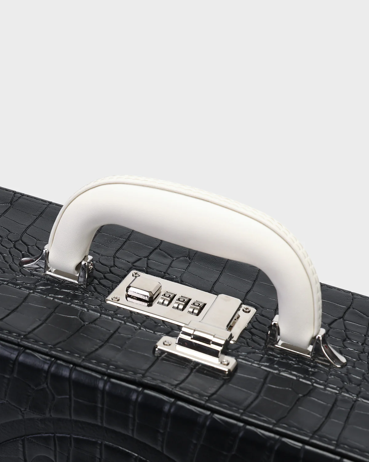 T&C Bastion Briefcase in Black - Image 8
