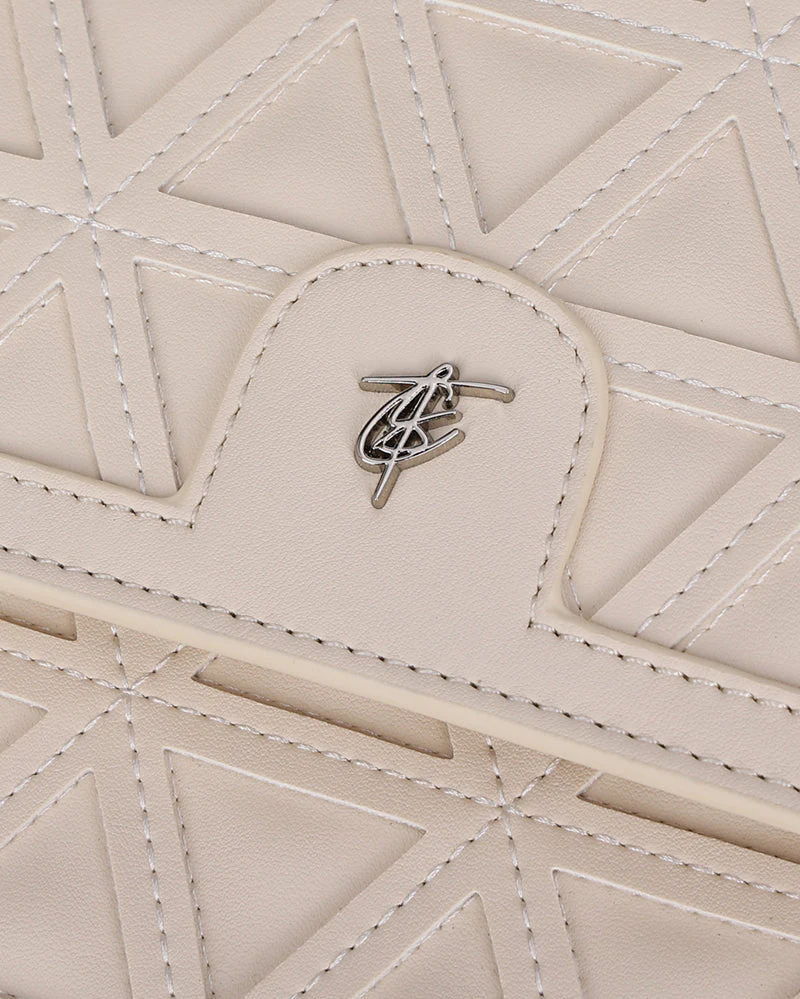 First Class CEO Briefcase in Creme - Image 10