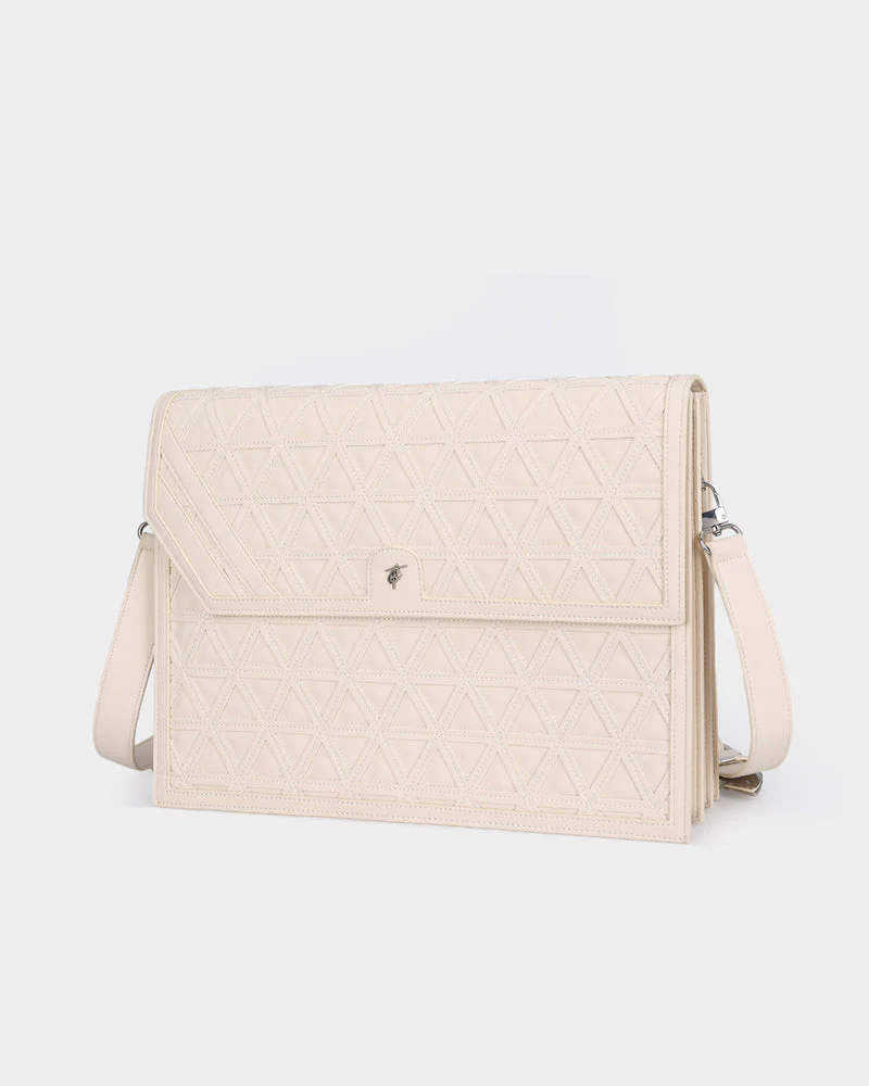 First Class CEO Briefcase in Creme - Image 3